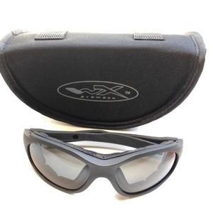 WX Eyewear with Case and x-tra lenses